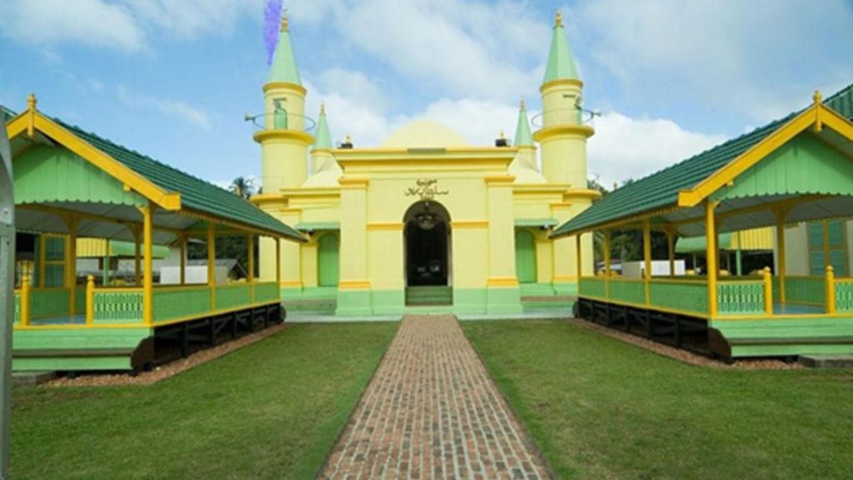 Masjid Raya Sultan Riau Penyengat: Jejak Utuh Peradaban Melayu